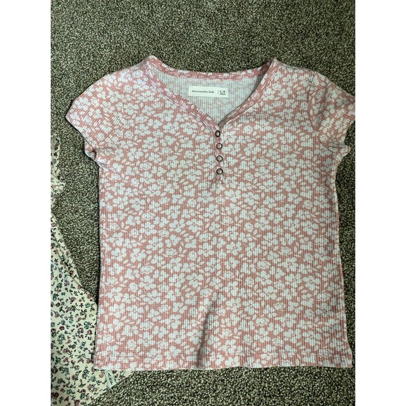 Abercrombie Kids Floral & Pink Waffle Knit Tops Bundle (Size 9/10) - Picture 3 of 12